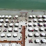 Alex Mnl Lux Mamaia 6