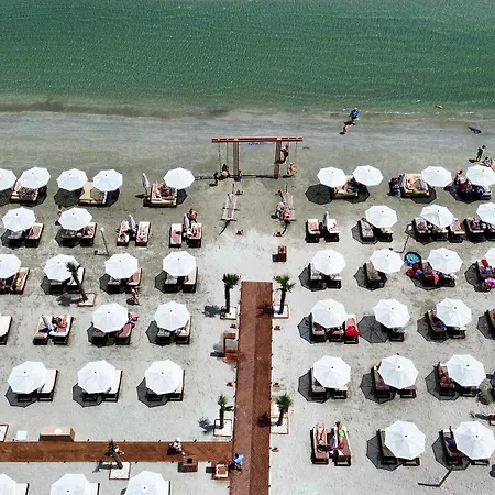 Alex Mnl Lux Mamaia 6