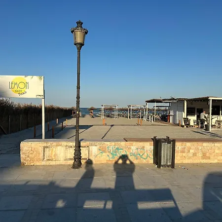 Alex Mnl Lux Mamaia 6